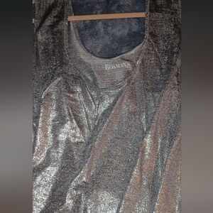 New Roaman's Silver Shimmer Holiday Top
